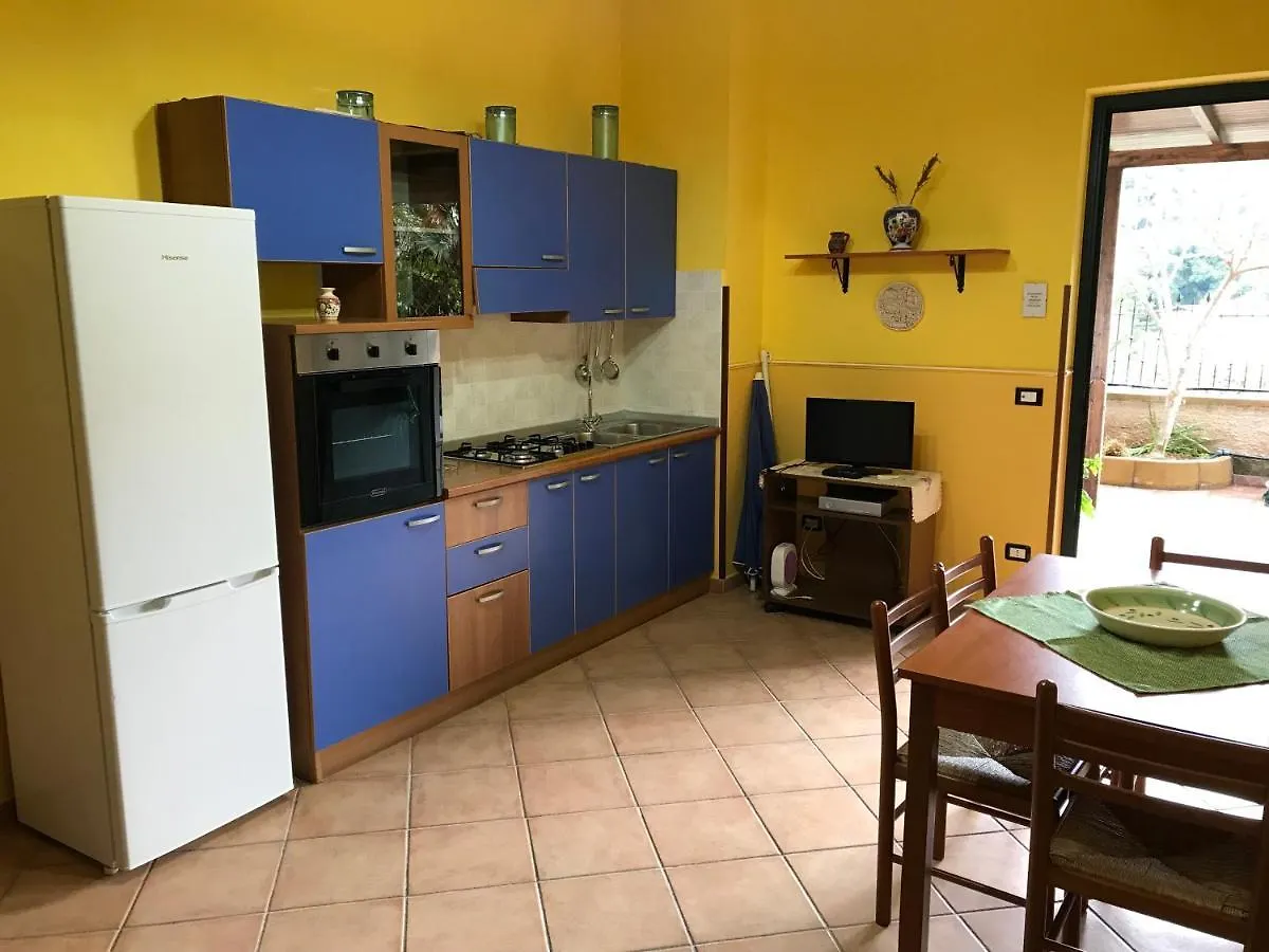 Villafiorita Gioiosa Marea Appartamento