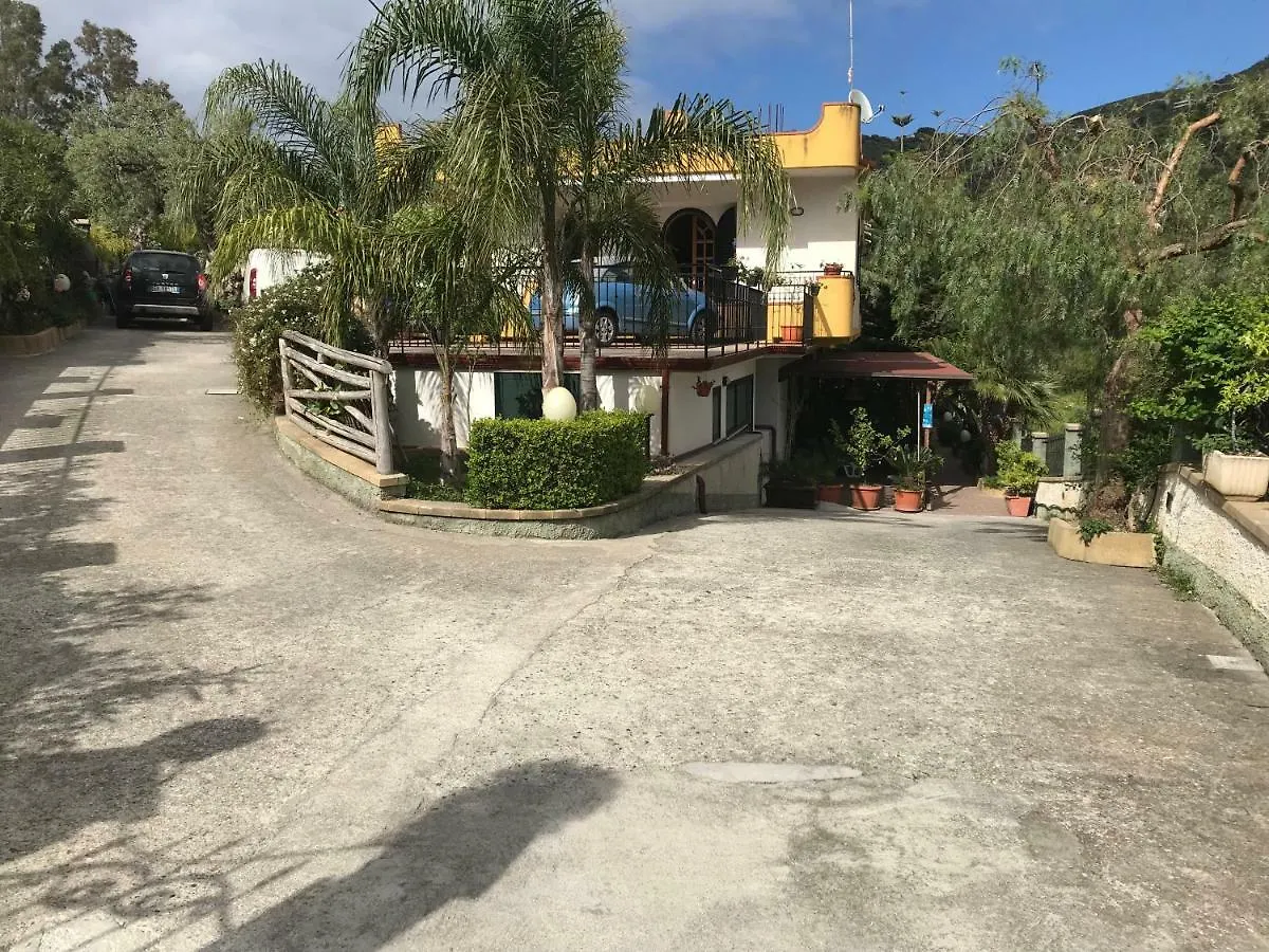 Villafiorita Gioiosa Marea Appartamento